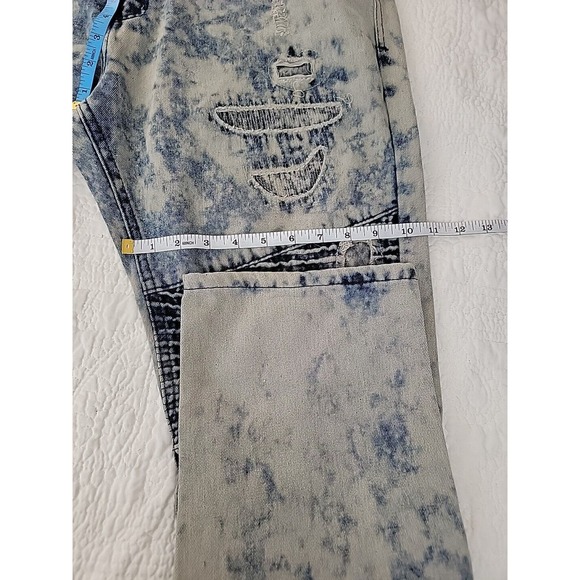 True Rock Jeans Mens 36 Blue Stonewashed Distressed Grunge Measures 38x32 Moto - Picture 4 of 8